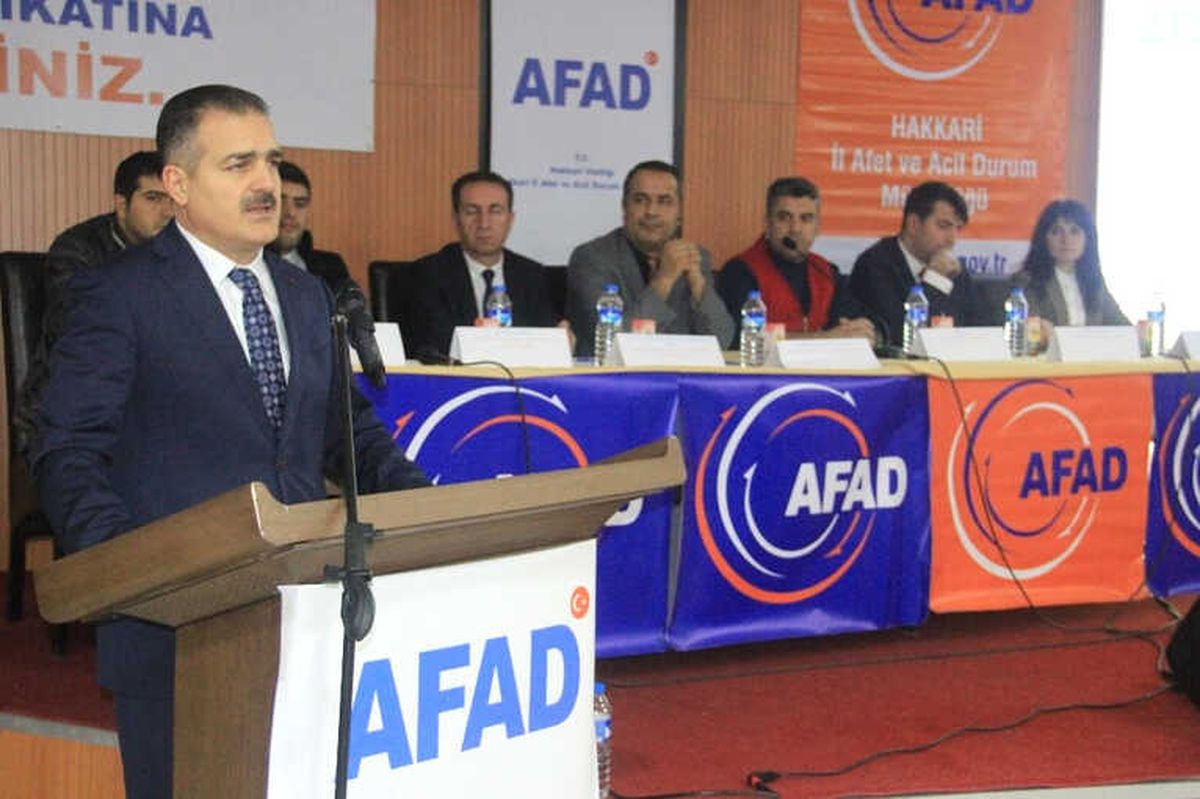 Hakkari\'de 2018 Masa Başı Deprem Tatbikatı