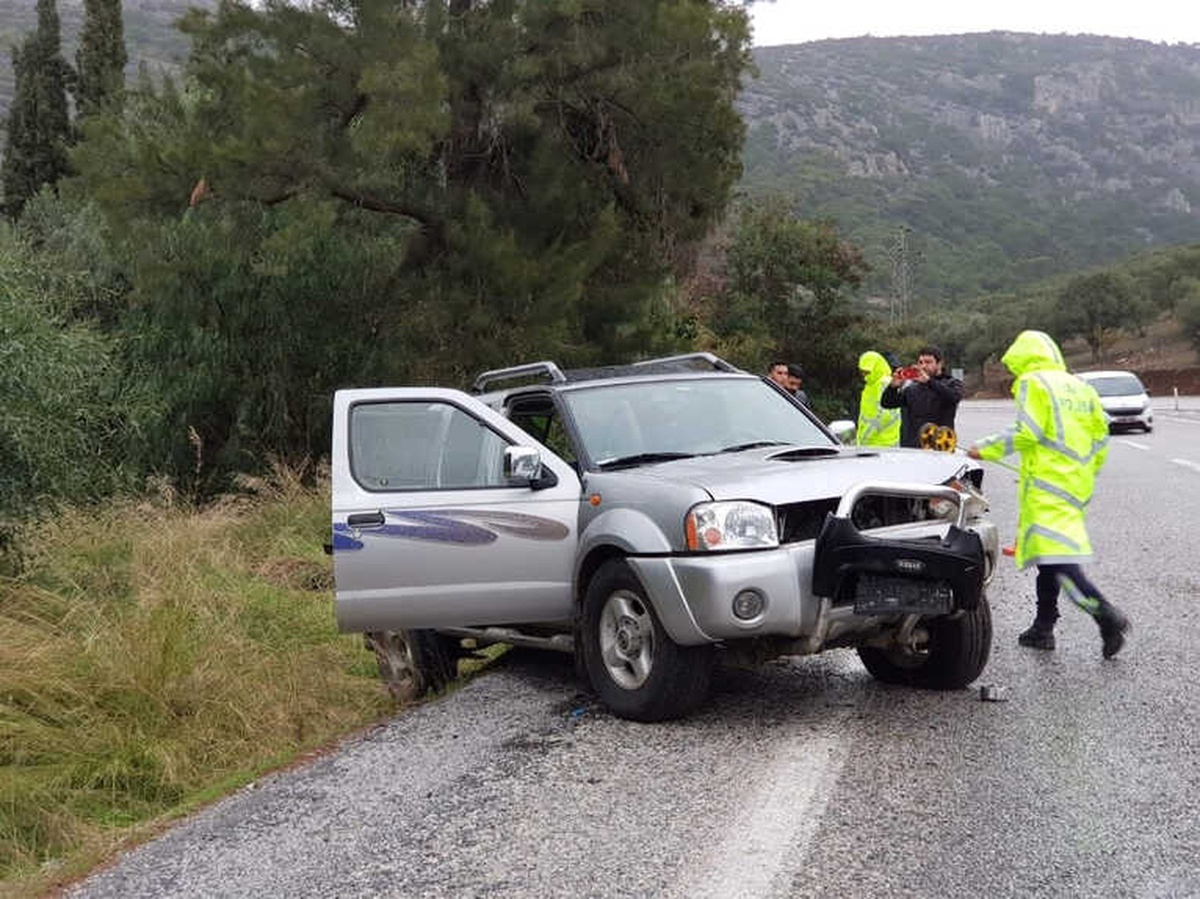 Kontrolden Çıkan Kamyonet Takla Attı: 1 Yaralı