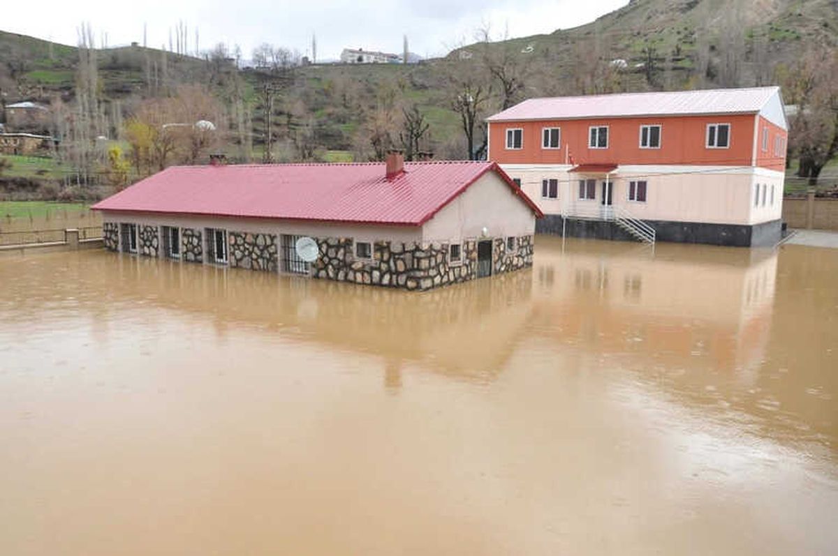 Mutki\'de Hayat Durdu