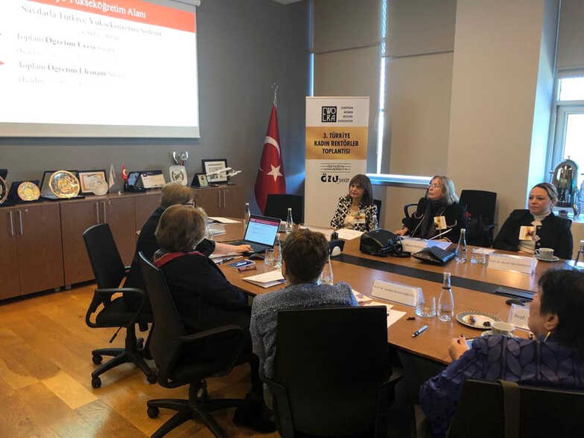 Prof. Dr. Karabulut, \'Türkiye Kadın Rektörler Toplantısına\' Katıldı