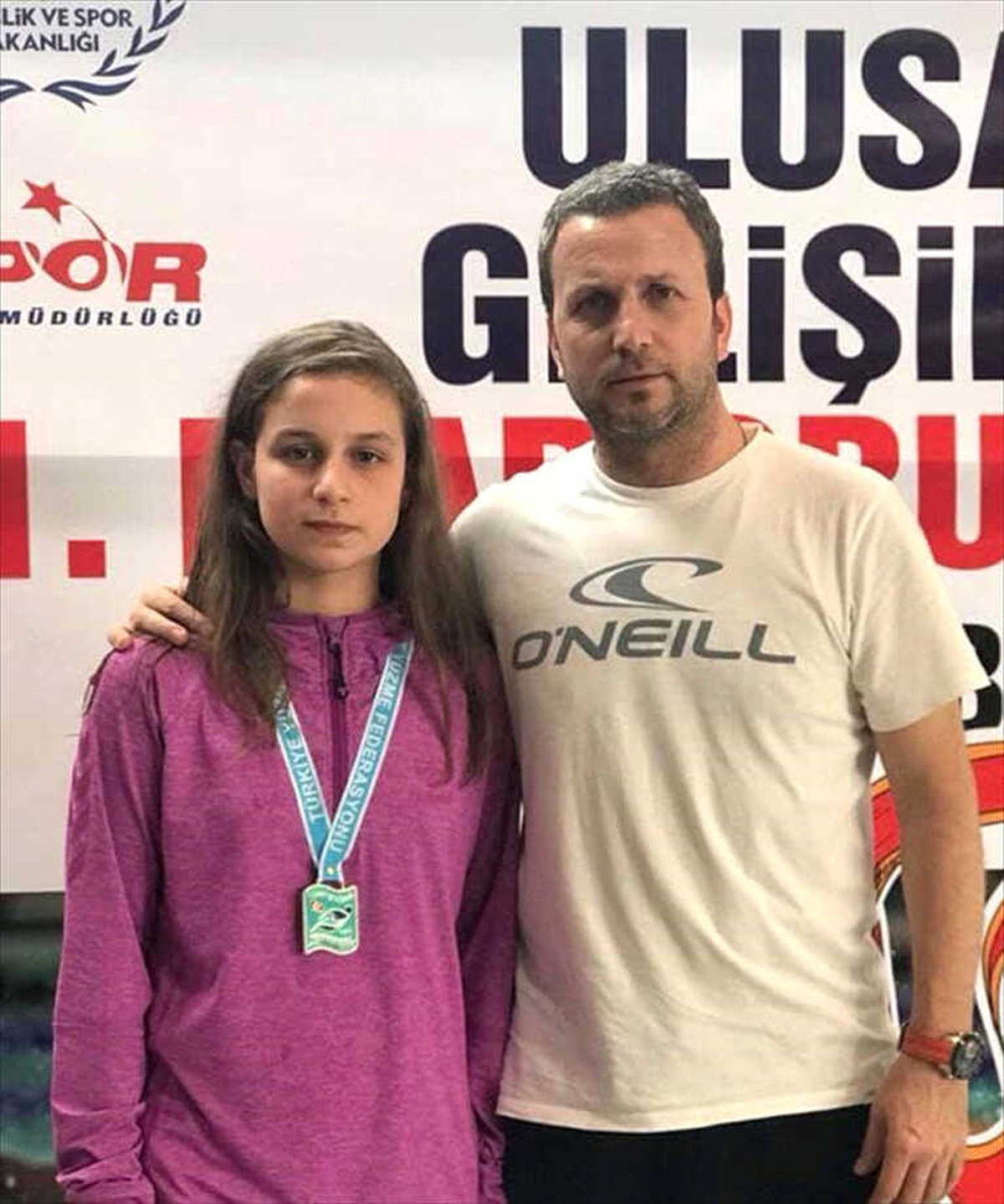 Şampiyon Yüzücü Trafik Kazası Geçirdi