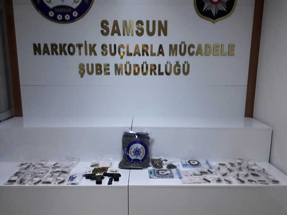 Samsun\'da Uyuşturucu Operasyonu: 2 Gözaltı