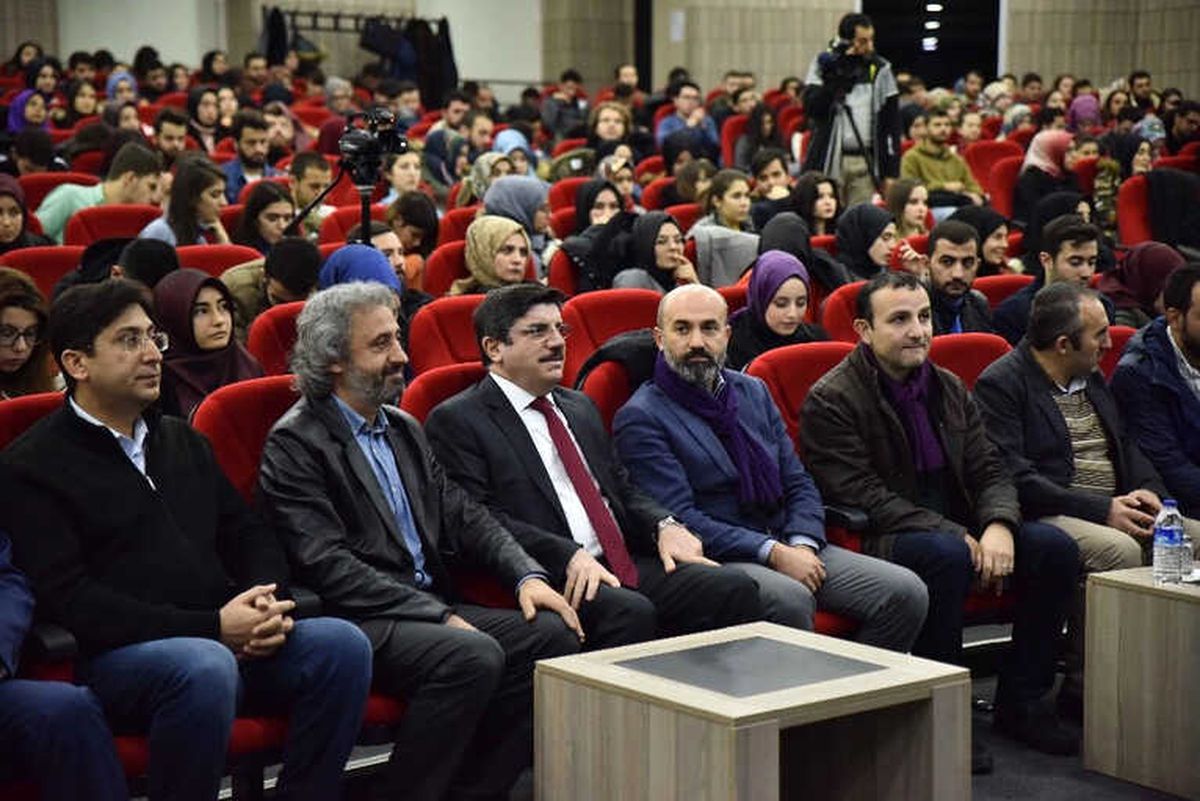 Sasgem\'in Konuğu AK Parti Genel Başkan Danışmanı Yasin Aktay Oldu