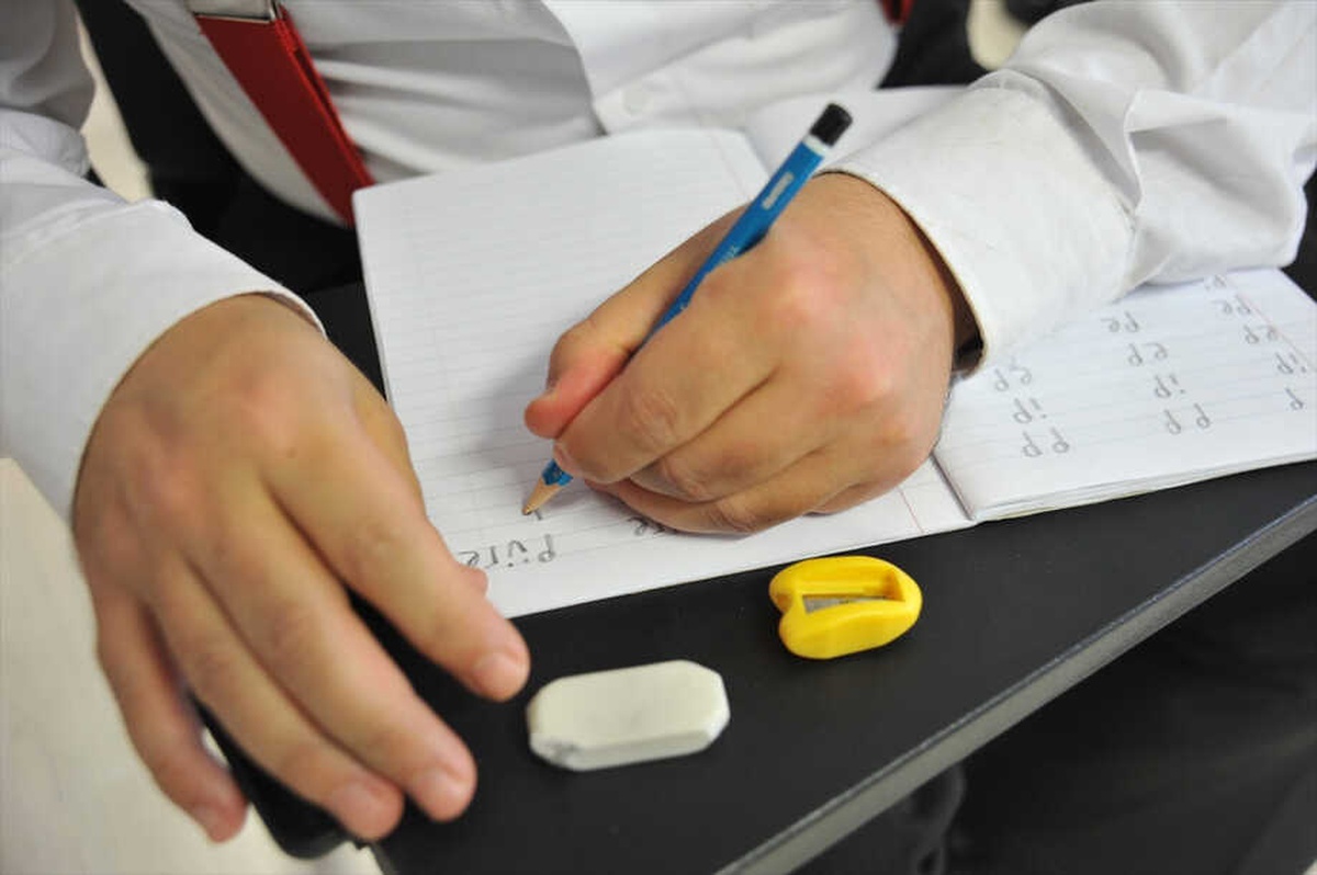 Siparişleri Yazabilmek İçin Okuma Yazma Öğreniyorlar