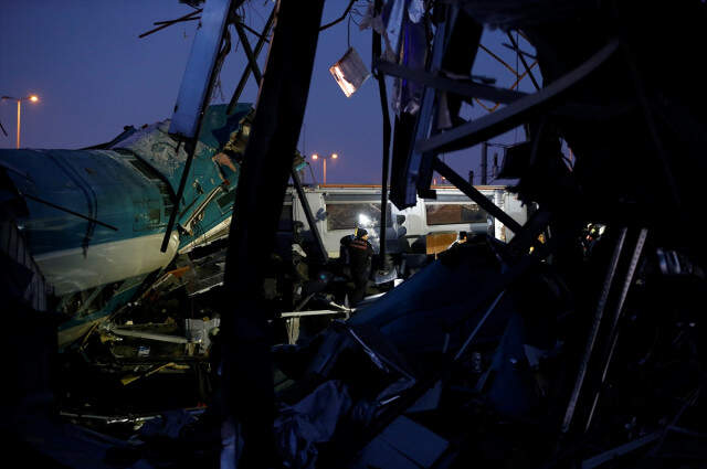 Son Dakika! Ankara'daki Yüksek Hızlı Tren Kazasından İlk Görüntüler Geldi