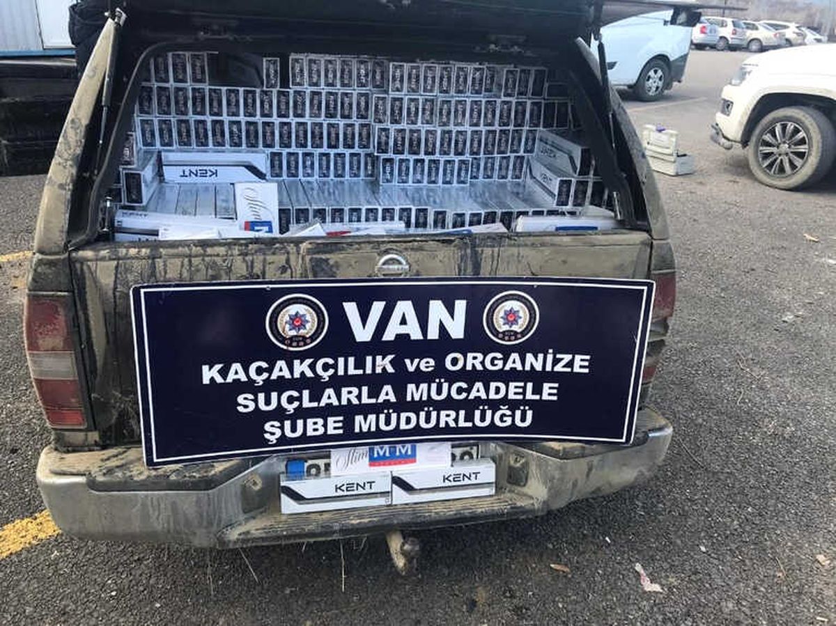 Van\'da 18 Bin 250 Paket Kaçak Sigara Ele Geçirildi