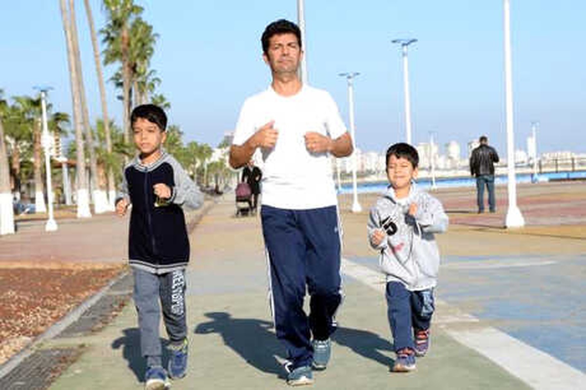3 Çocuk Babası, Doğduğu Köyün Okulu İçin Koşacak