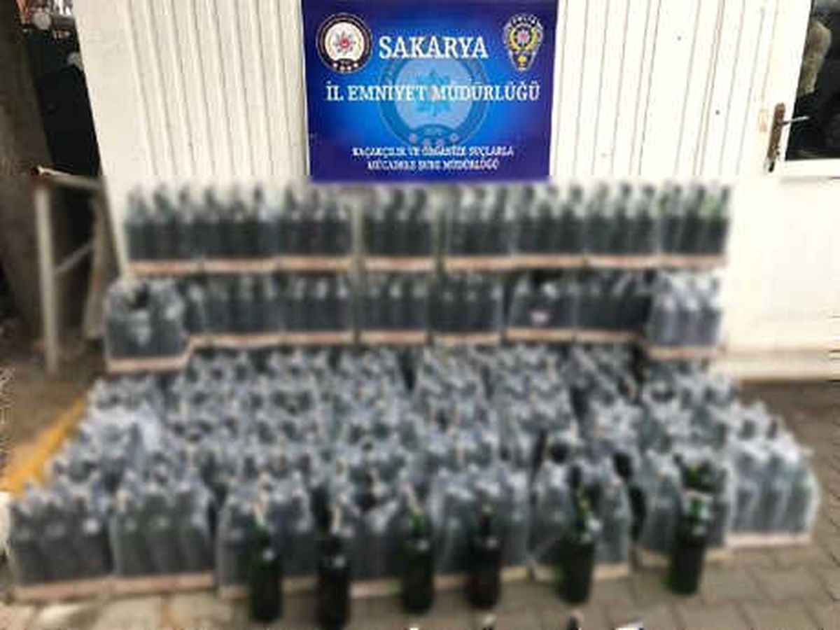 Adapazarı\'nda Kaçak İçki Operasyonu