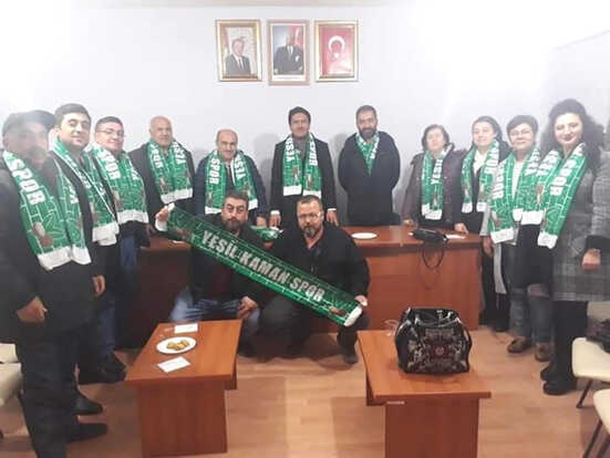 AK Parti Teşkilatından Yeşil Kamanspor\'a Atkı Desteği