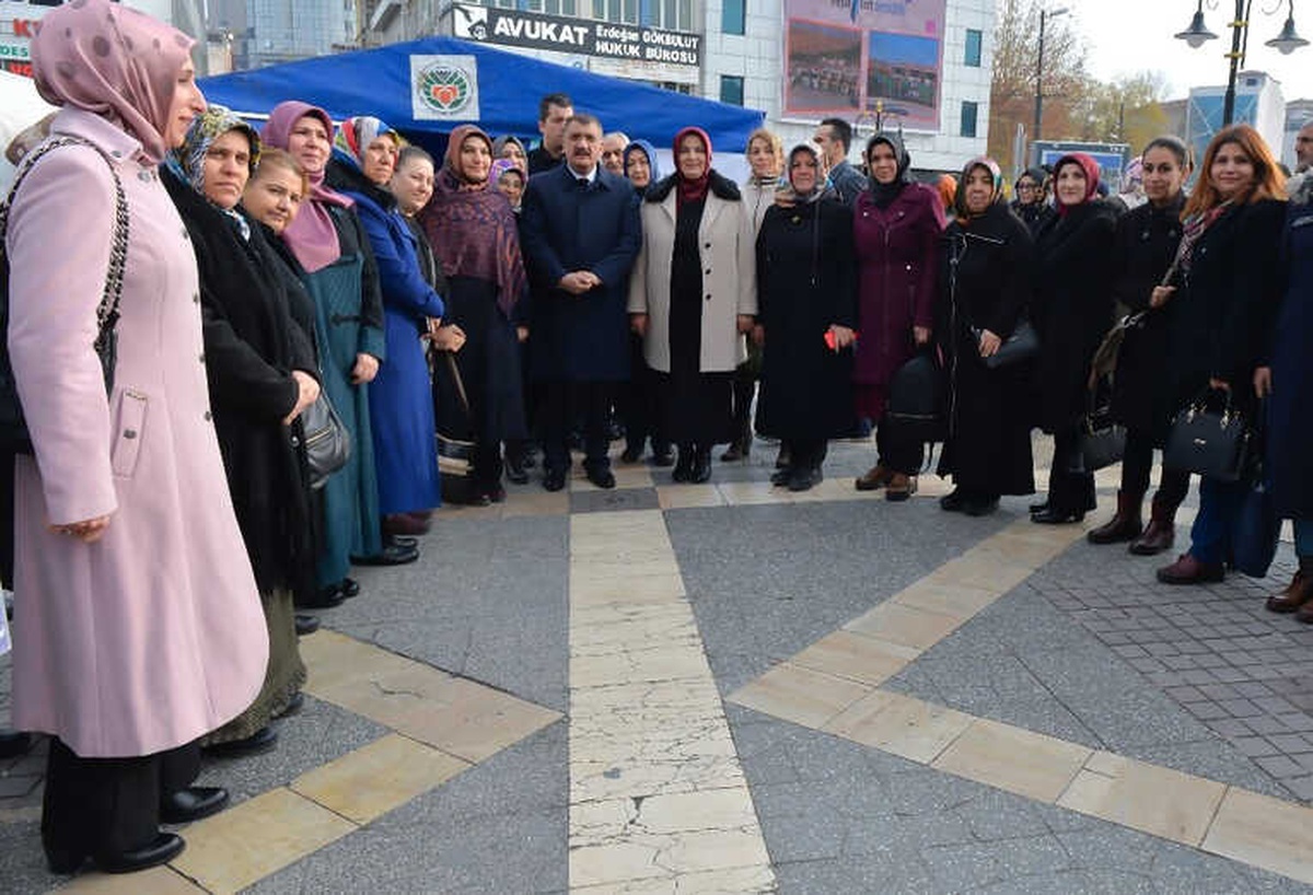 Ak Partili Kadınlardan Yerli Malı Haftası Etkinliği