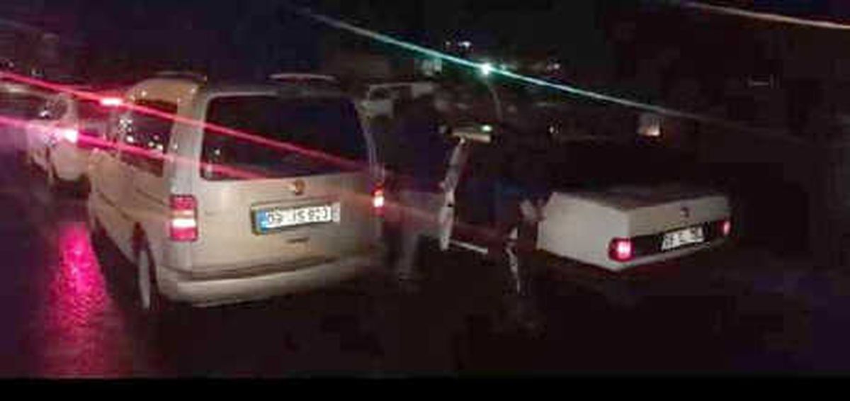 Aydın\'da Durdurulan Otomobilde \'Uyuşturucu\' Ele Geçirildi: 2 Gözaltı