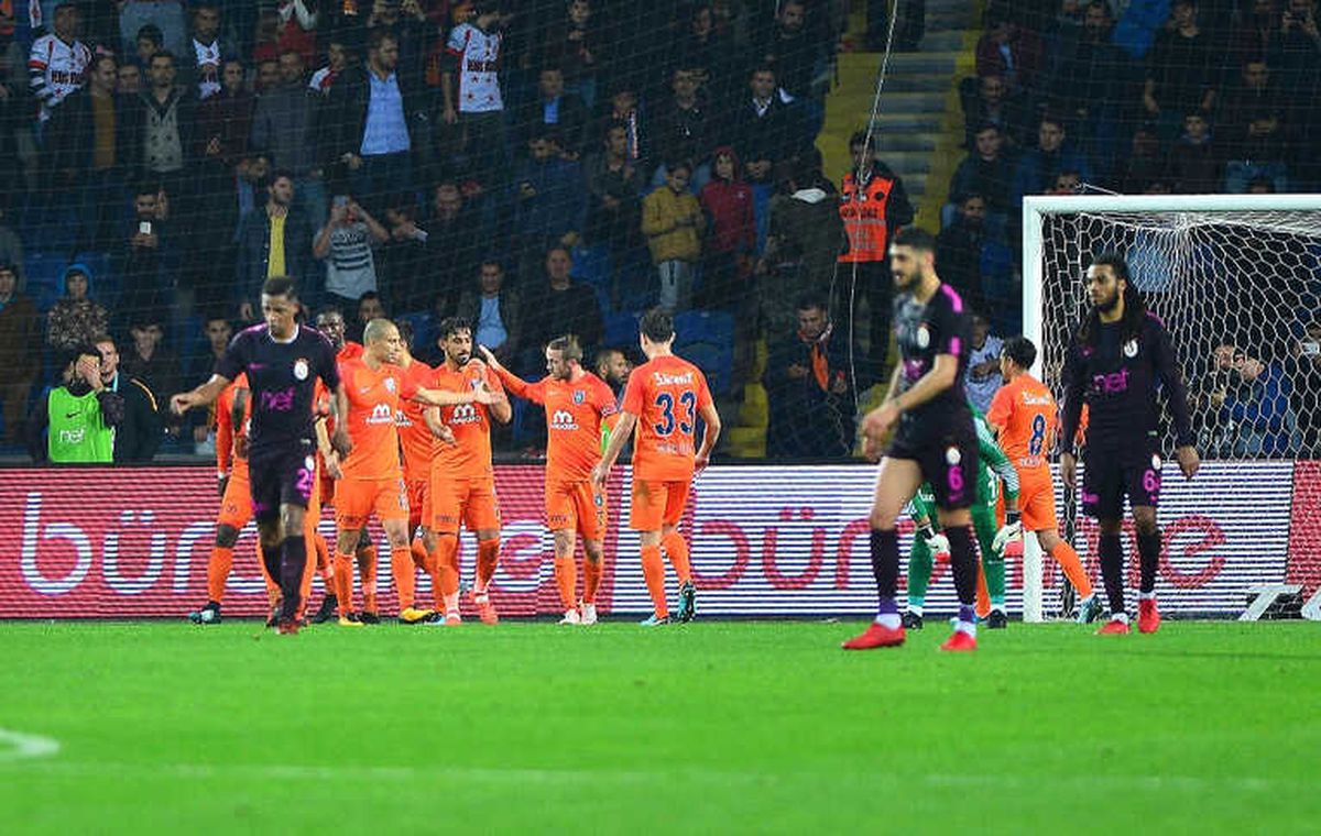 Başakşehir Evinde Galatasaray\'a Kaybetmiyor