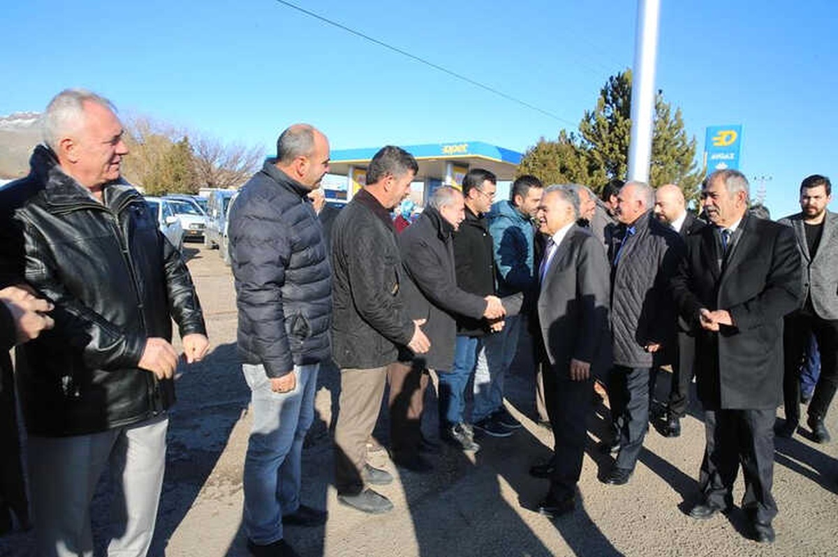 Başkan Büyükkılıç, 4 İlçe Gezileri ile Halkla Buluşuyor