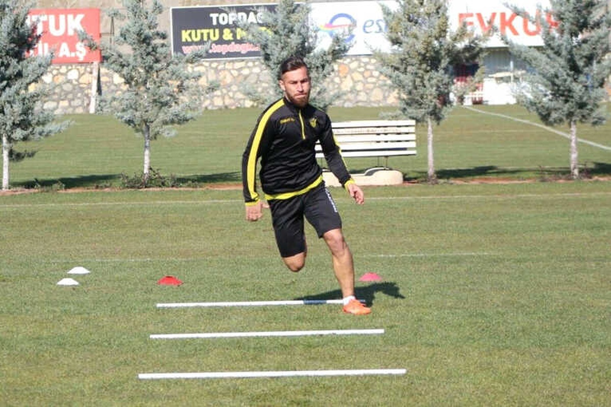 Evkur Yeni Malatyaspor\'da Adem Büyük\'ün Hedefi Belirledi
