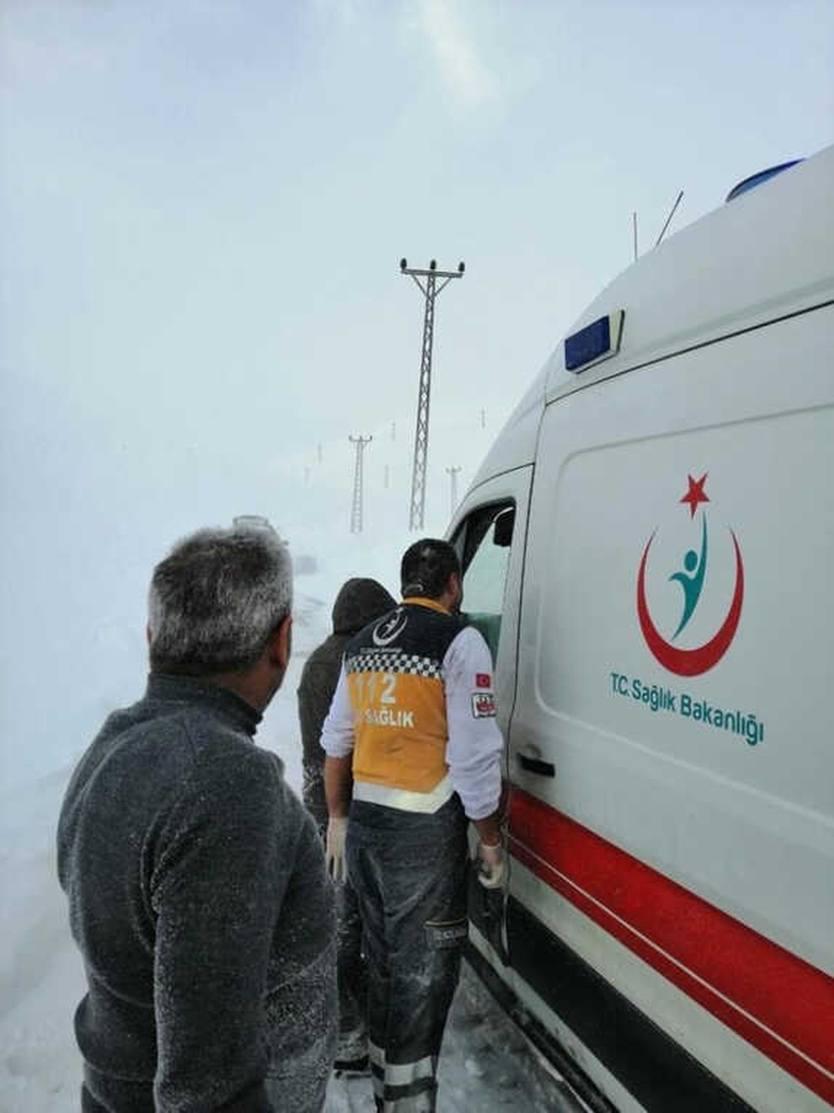 İmdadına Yetişen Sağlıkçıların İsimlerini Bebeğine Verdi