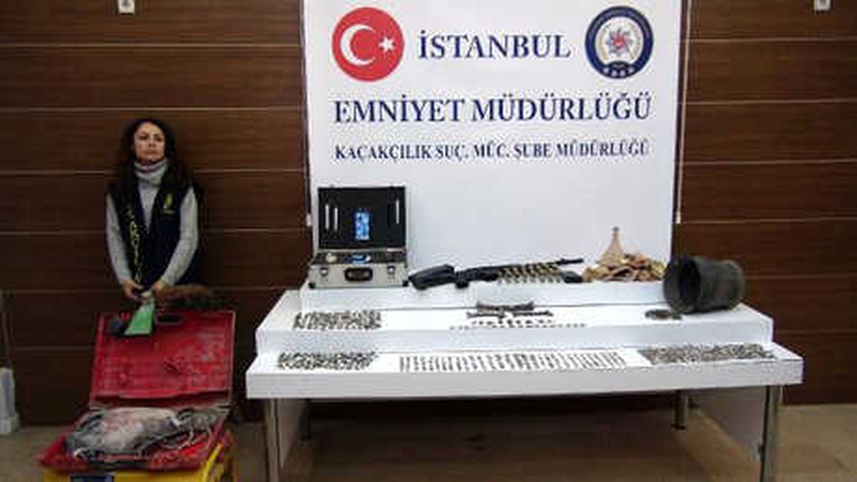 İstanbul\'da Tarihi Eser Kaçakçılarına 3 Operasyon