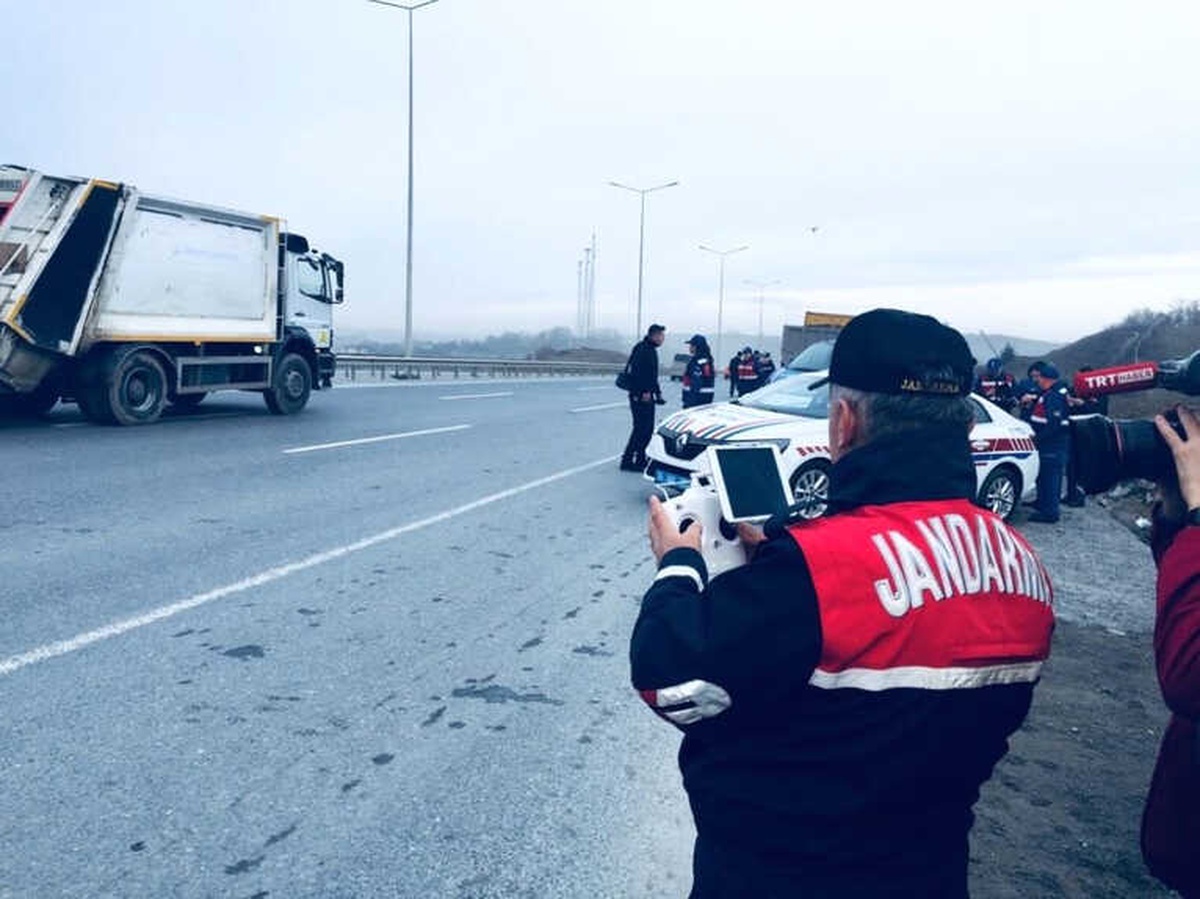 Jandarma\'dan Kamyon ve Tırlara Yönelik Uygulama