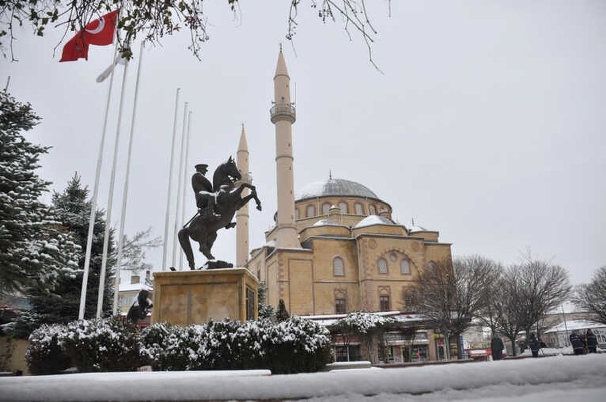 Kaman İlçesi Beyaz Örtü ile Kaplandı
