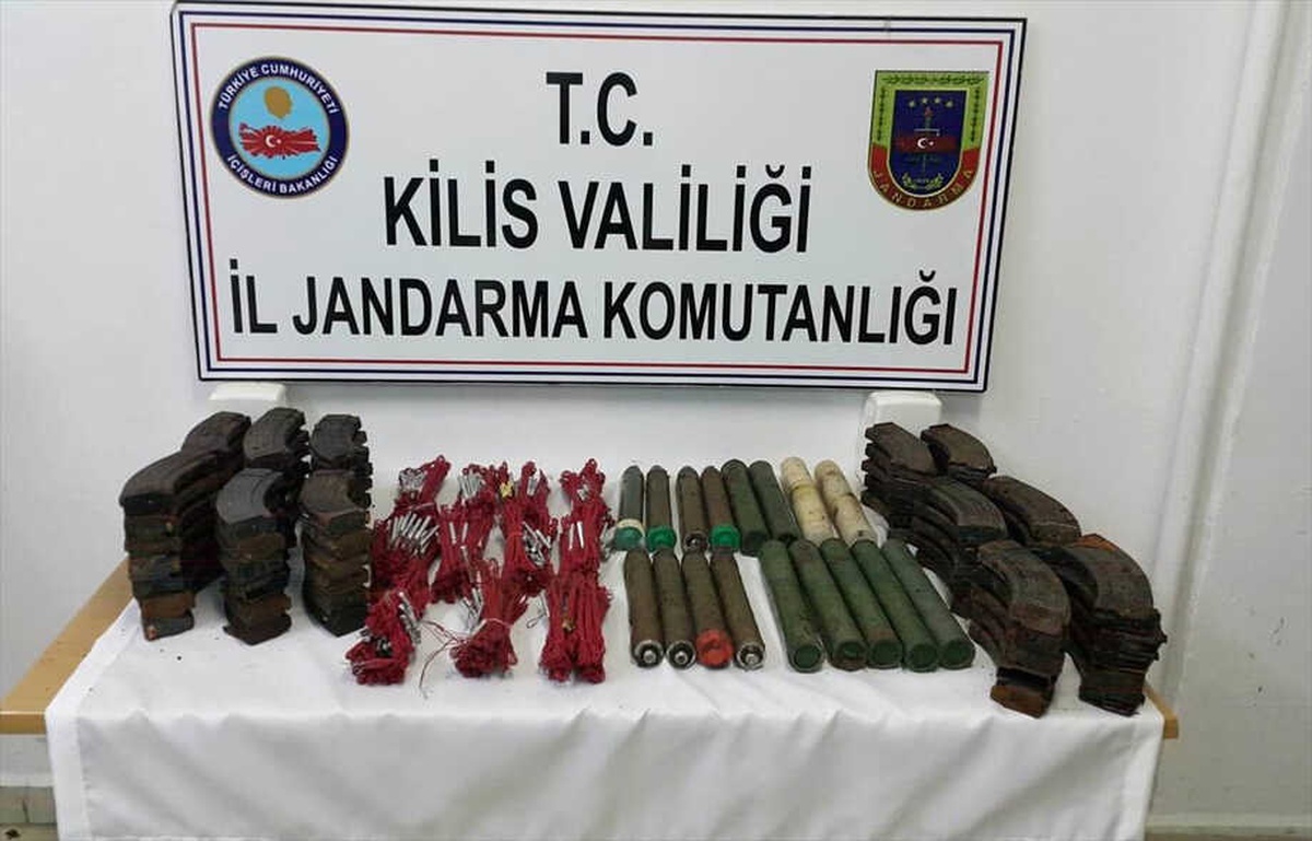 Kilis\'te Pyd/pkk\'ya Ait Mühimmat Ele Geçirildi