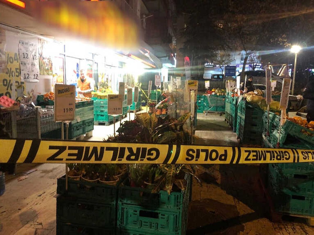 Kıskandığı Sevgilisini 44 Yerinden Bıçaklayarak Öldürdü