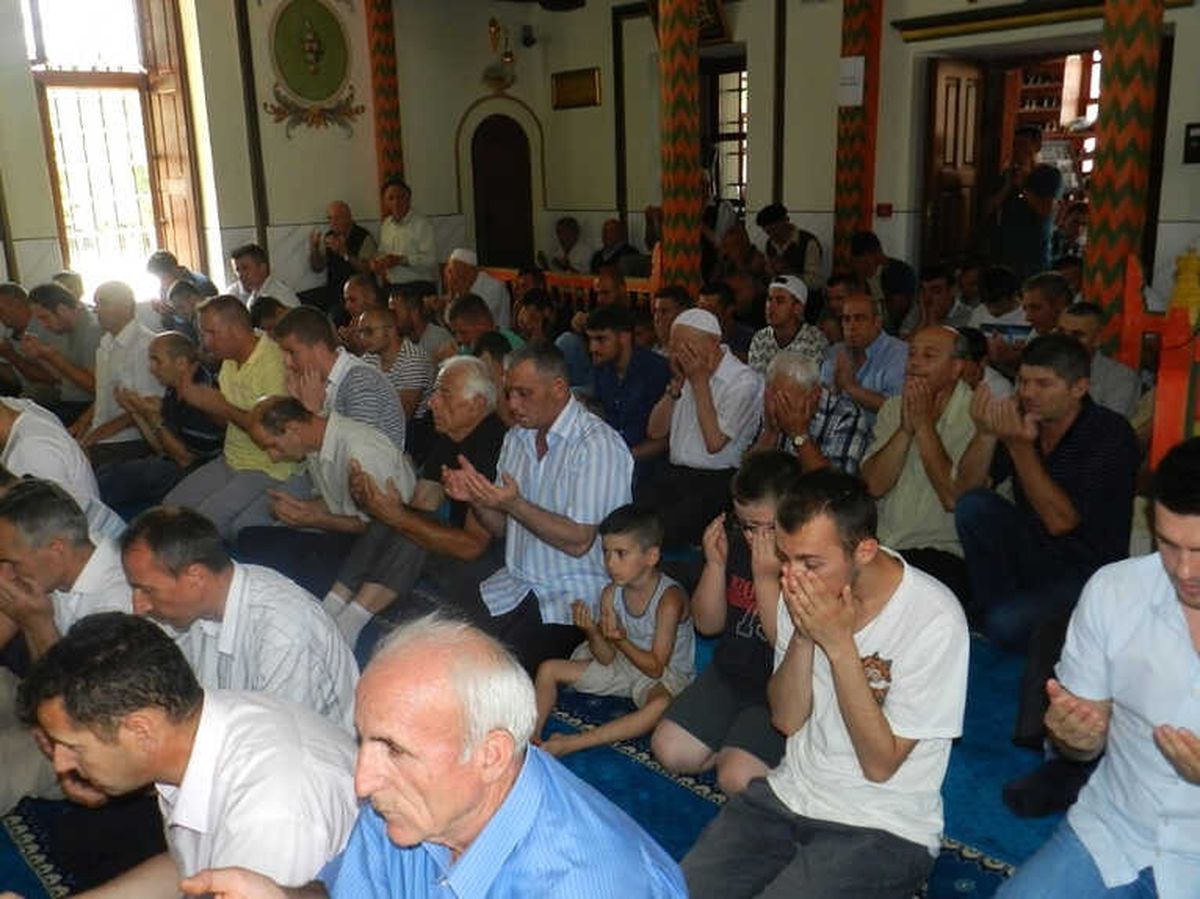 Kosova Camilerinde Ordu İçin Hutbe