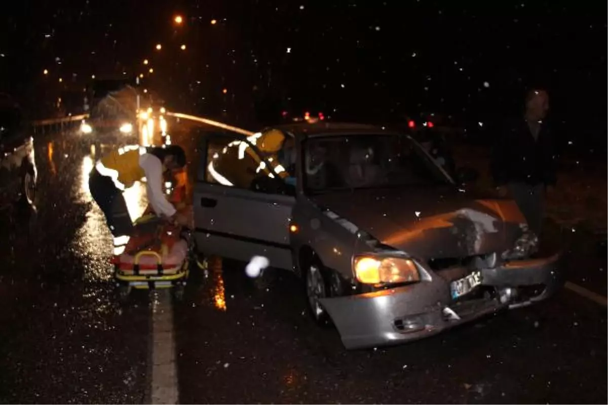 Kula\'da Zincirleme Trafik Kazası: 1 Yaralı