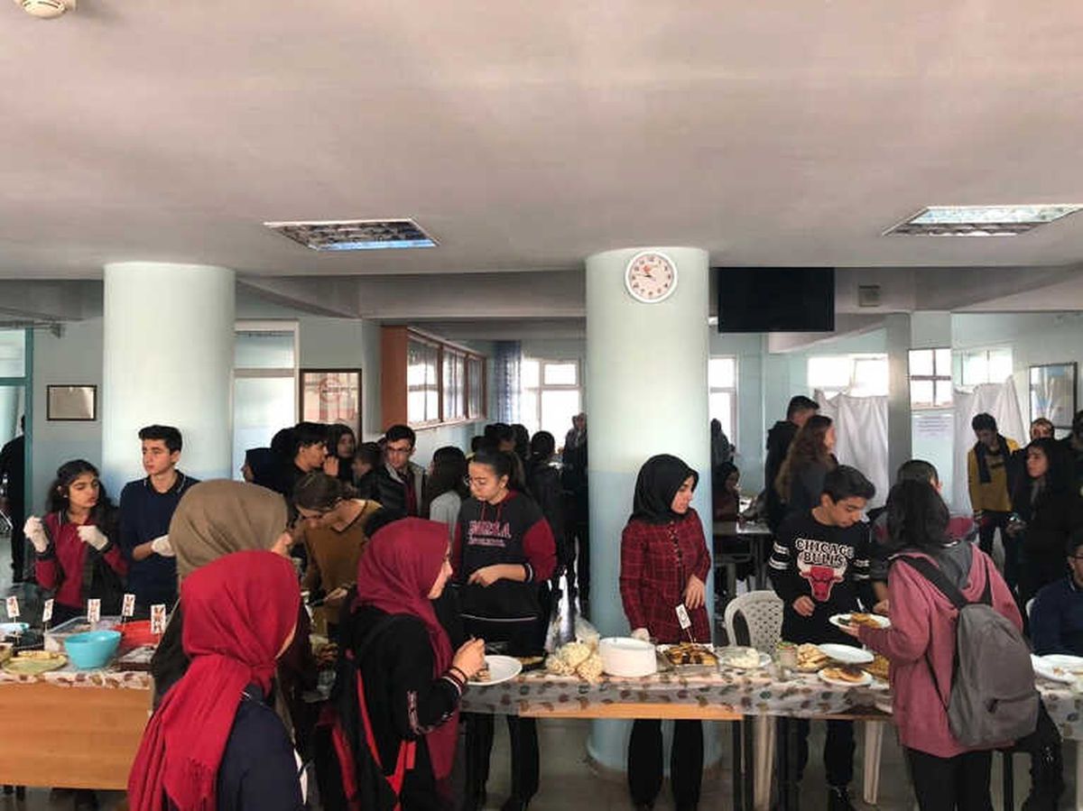 Öğrencilerden Örnek Davranış