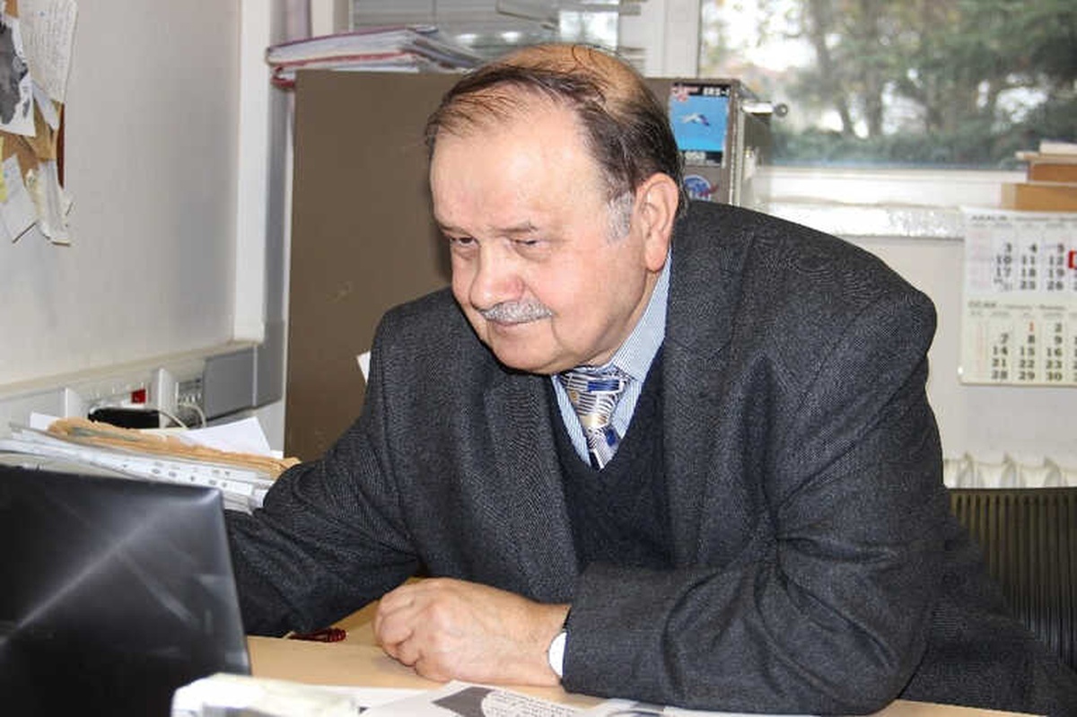 Prof. Dr. Şeker: "Baz İstasyonları Kansere Yol Açıyor"