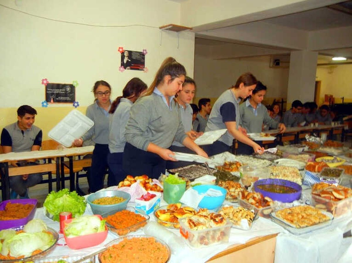 Saniye - Hüseyin Balya Mesleki ve Teknik Anadolu Lisesi\'nde Yerli Malı Haftası
