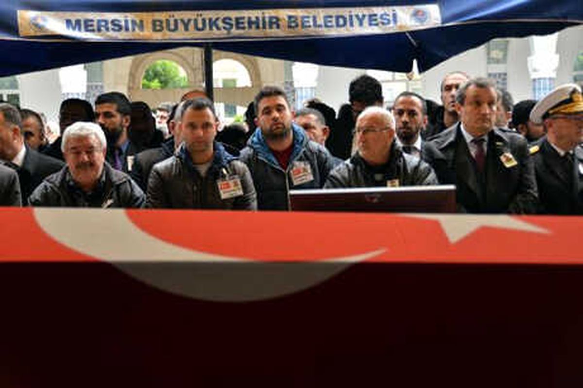 Şehit Polisin Oğlu, Acı Haberi Birliğinde Almış (2)