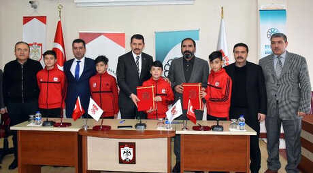 Sivas\'ta Yetenekli Çocuklar, Futbola Kazandırılacak