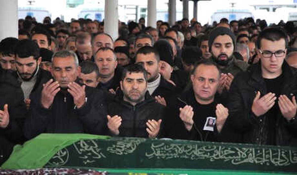 Yht Kazasında Ölen Ertaş ve Ersan, Son Yolculuklarına Uğurlandı