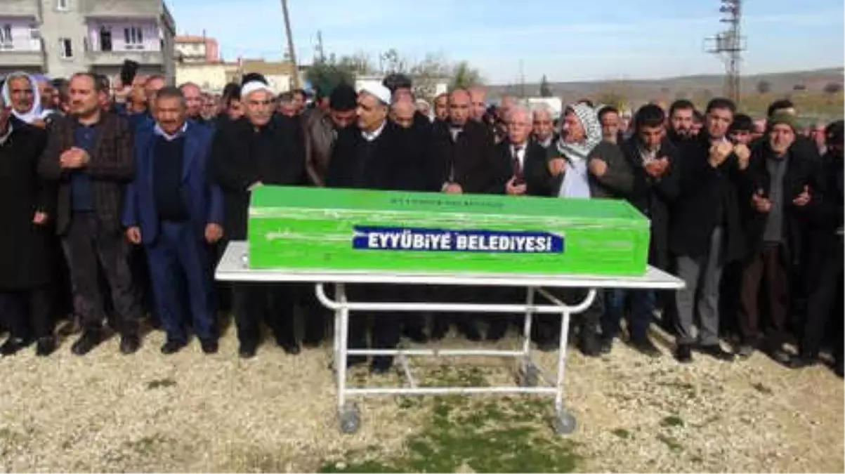 Yht Kazasında Ölen Yusuf Yetim, Şanlıurfa\'da Toprağa Verildi