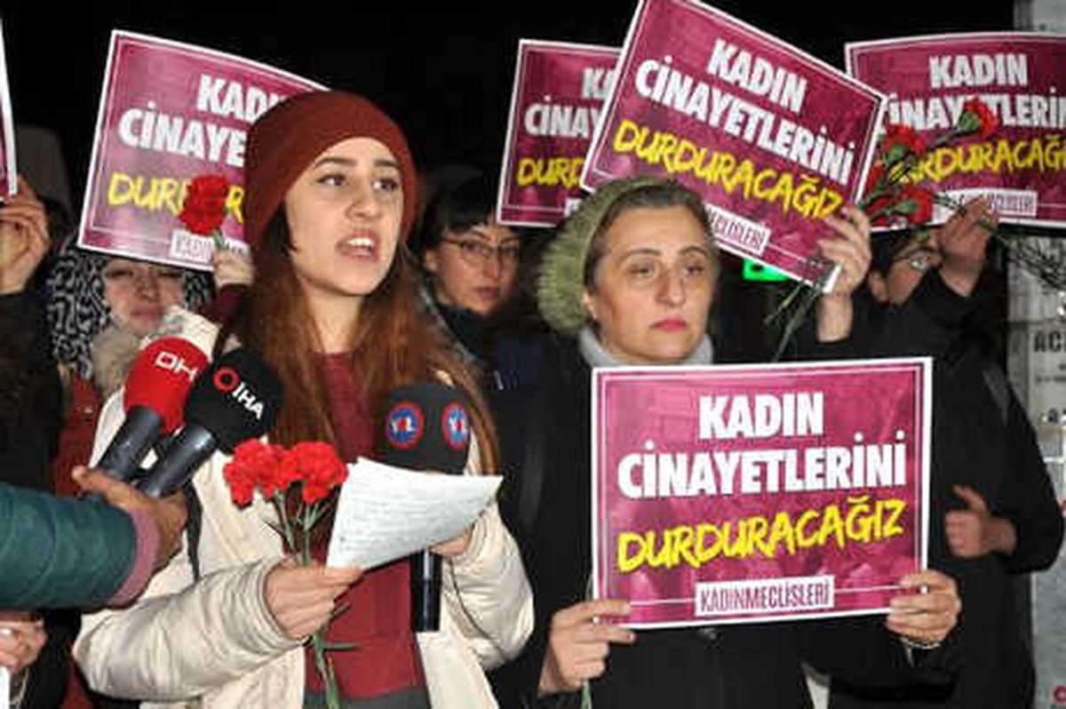Ankara\'da Kadınlardan Gülseren\'in Öldürülmesine Tepki