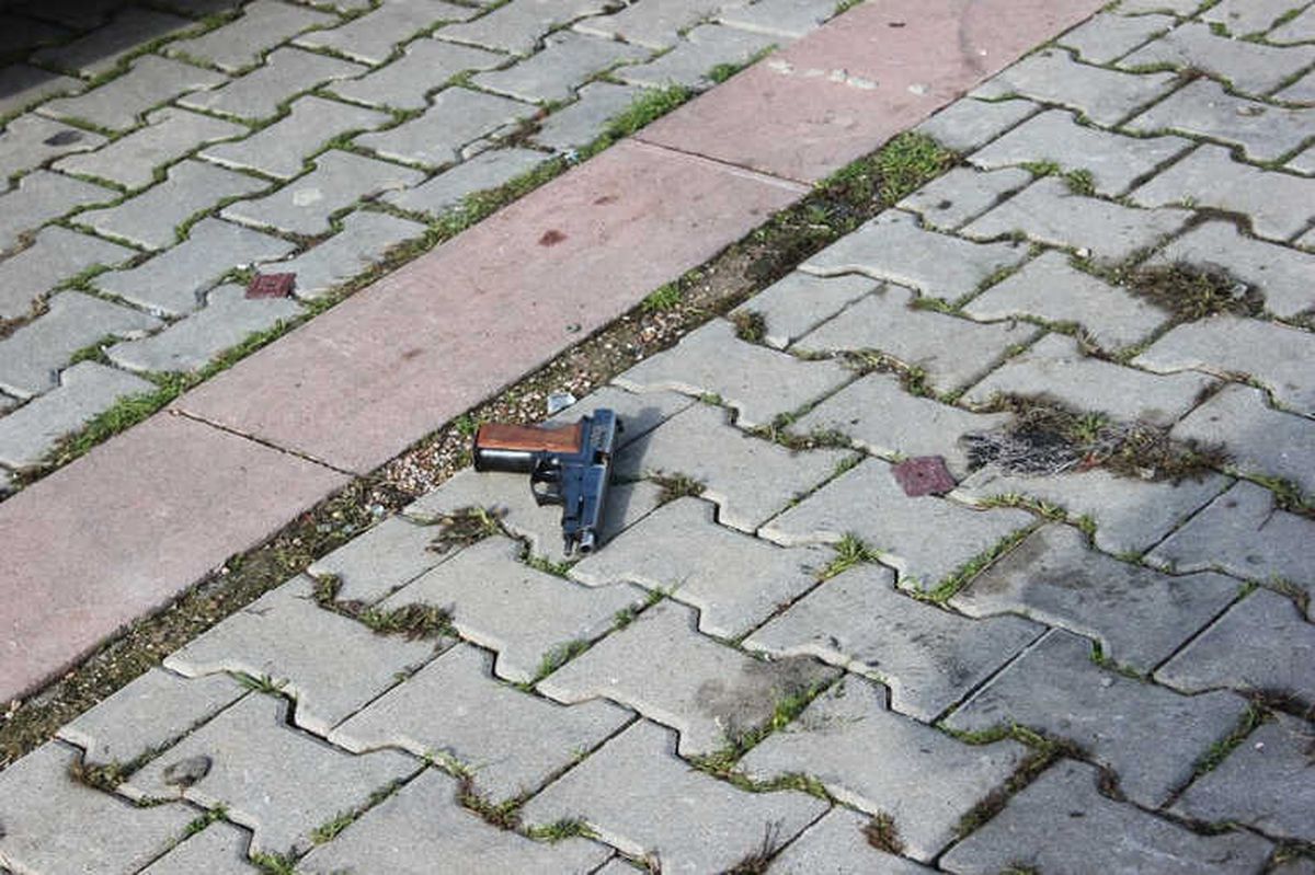 Bandırma\'da Silahlı Kavga: 2 Ölü, 1 Yaralı