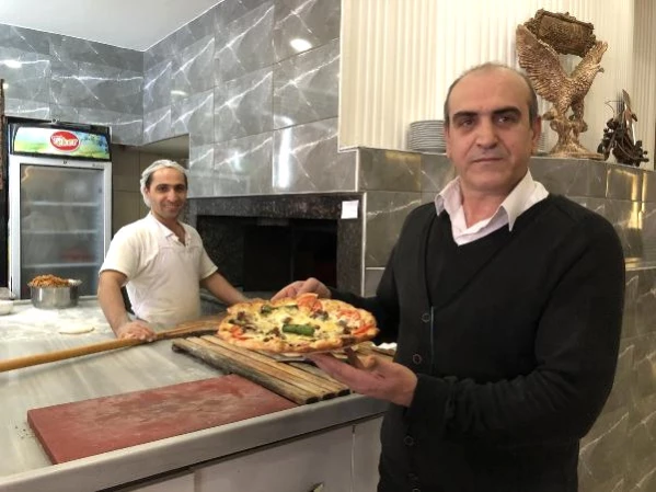 Cağ Pizza’ ile Erzurum ve İtalyan Yemek Kültürlerini Harmanladı Son