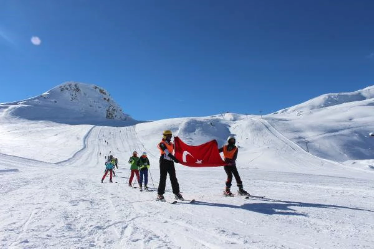 Hakkari\'de Kayak Sezonu Açıldı