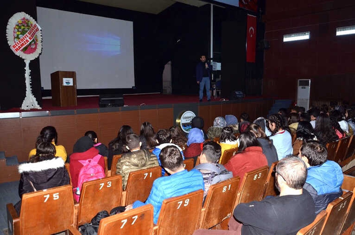 Öğrenciler Terör Yapılanmalarına Karşı Uyarıldı