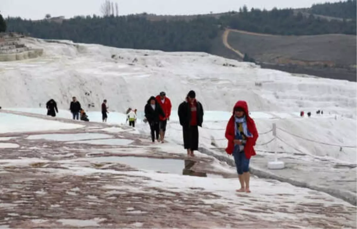 Pamukkale turist sayısında rekor kırdı