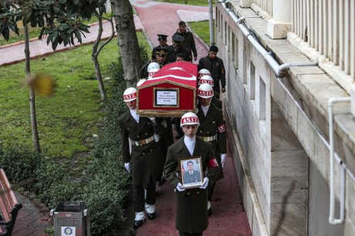 Şehit Üsteğmen Son Yolculuğuna Uğurlandı