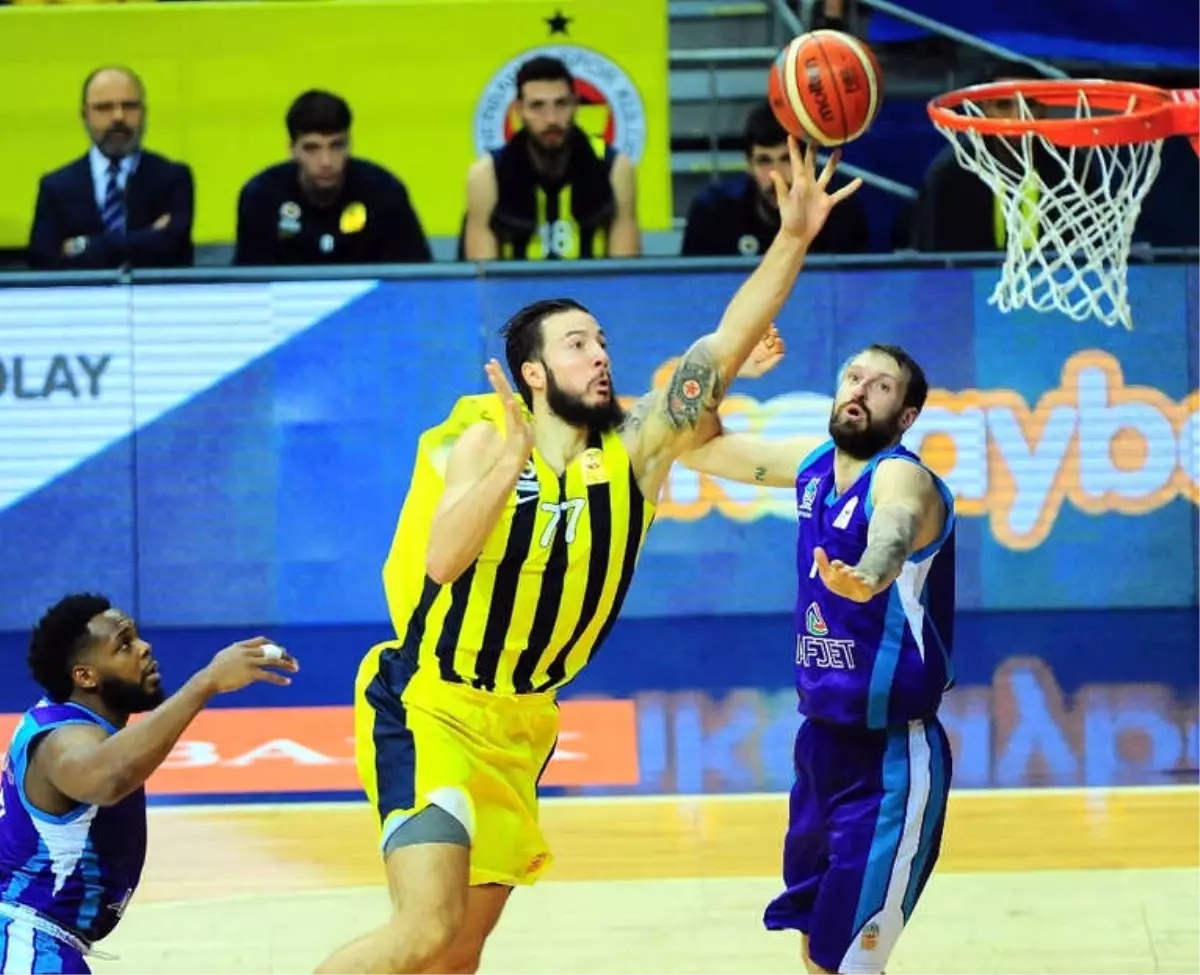 Tahincioğlu Basketbol Süper Ligi: Fenerbahçe: 92 - Afyon Belediyespor: 68