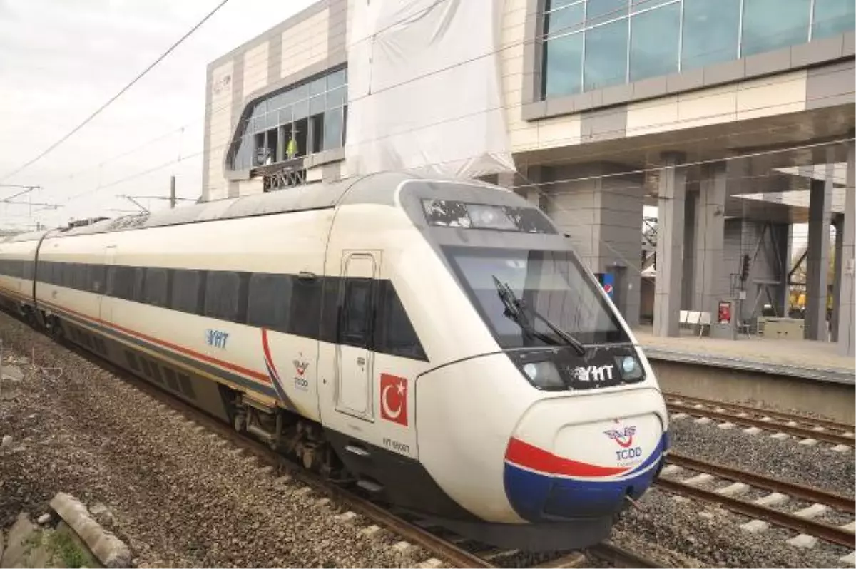 Ankara\'da Tren Kazasının Meydana Geldiği Hat, Kullanıma Açıldı