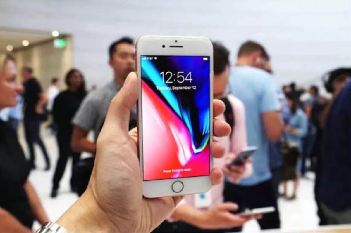 Apple Çindeki İphone\'ları Güncelliyor, Qualcomm\'un Patent Hakları Sorun Oldu