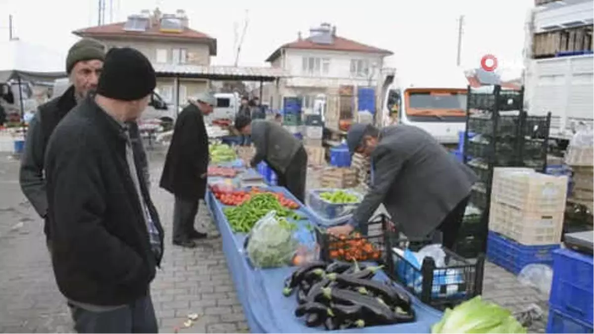 Patlıcanın Fiyatı Cep Yakıyor...vatandaşlar Pazardaki Patlıcan Fiyatlarından Şikayetçi