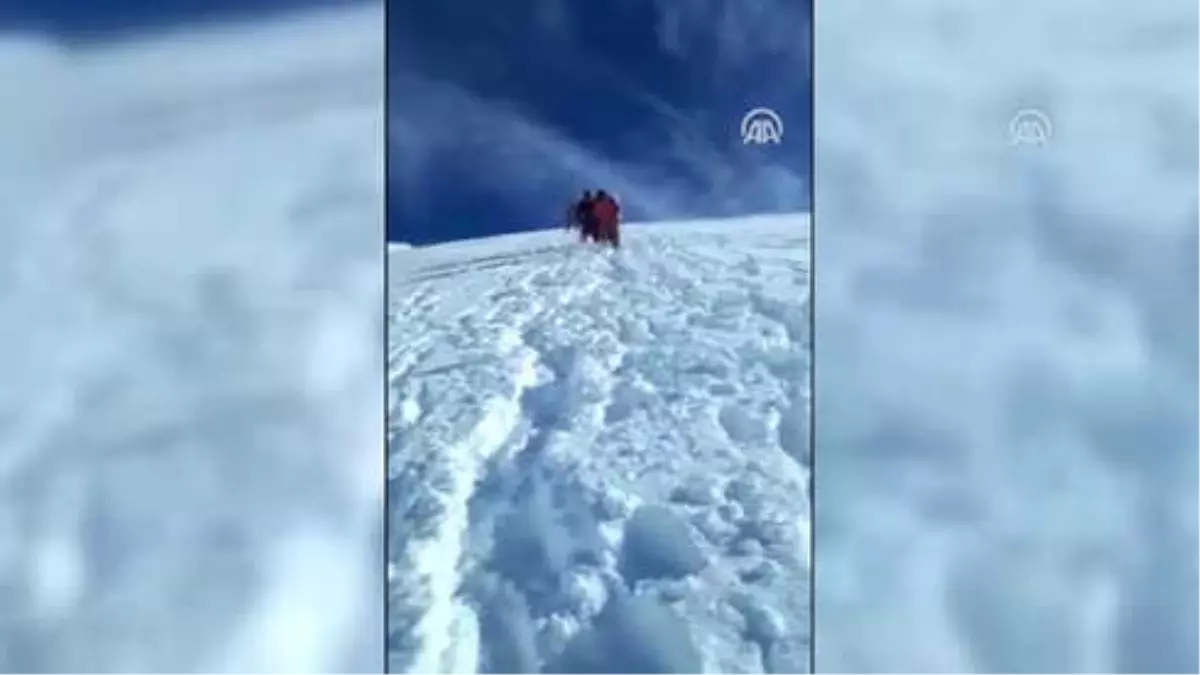 Şemdinli\'de 64 Kaçak Av Tüfeği Ele Geçirildi - Hakkari