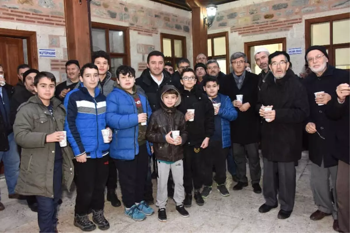 Başkan Bakıcı Sabah Namazında Tekke Mahalle Sakinleri ile Bir Araya Geldi