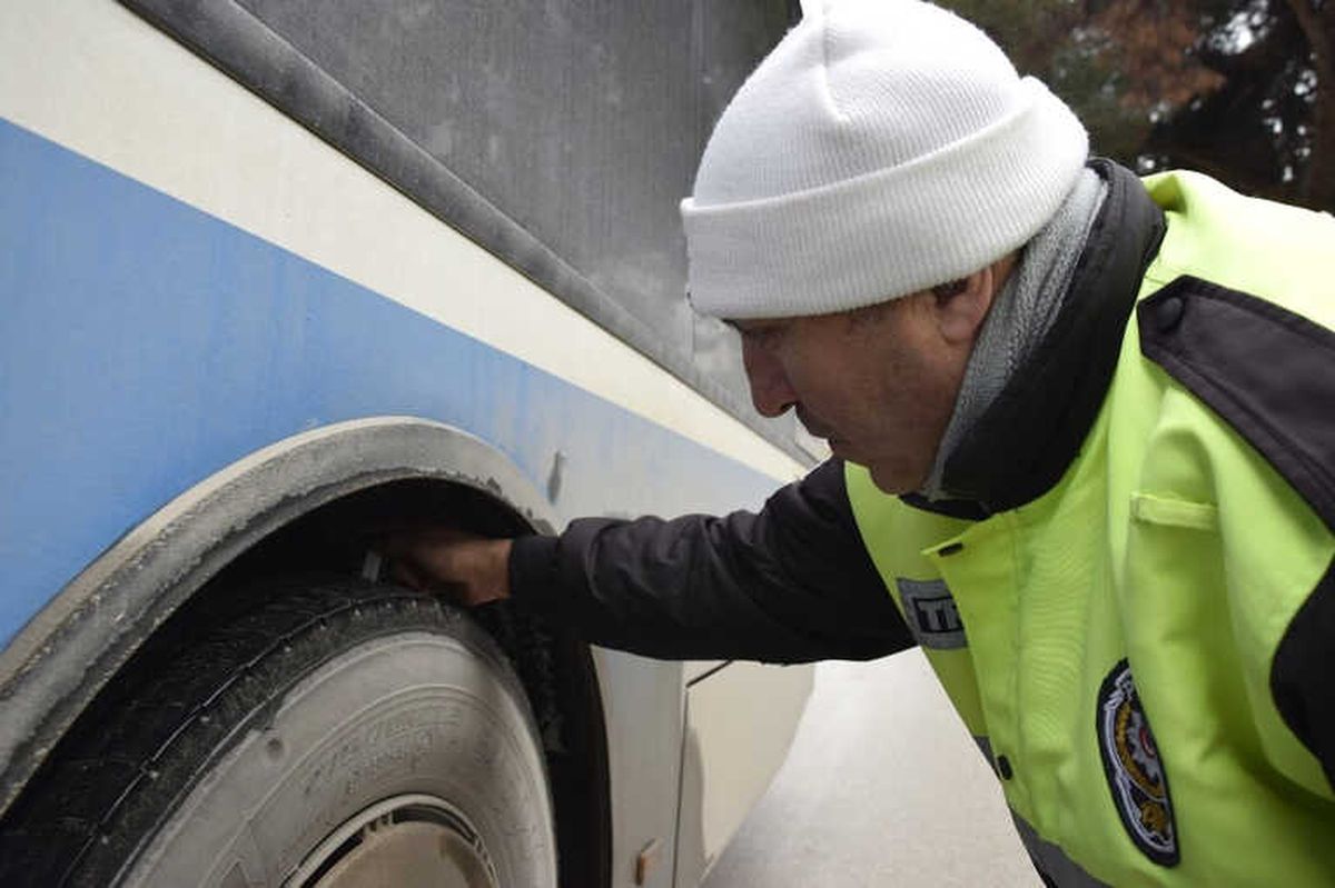 Burdur\'da Kış Lastiği Denetimi