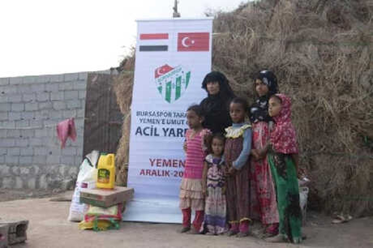 Bursasporlu Taraftarların Yardımları Yemen\'e Ulaştı