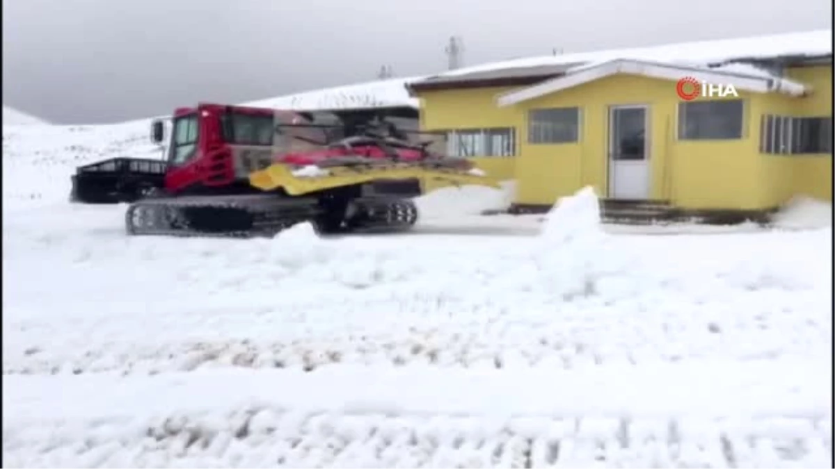 Davraz Kayak Merkezi\'nde Kar Kalınlığı 25 Santimetreye Ulaştı