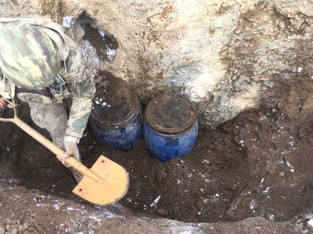Erciş\'te PKK Cephaneliği Ele Geçirildi